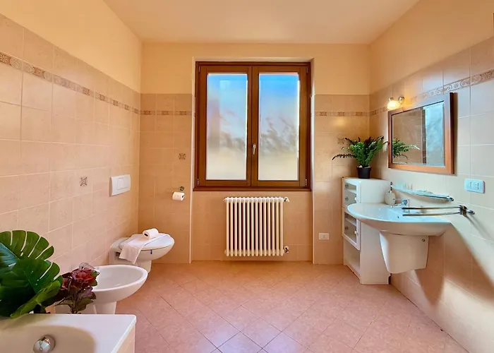 Pianello Bellavista דירה *