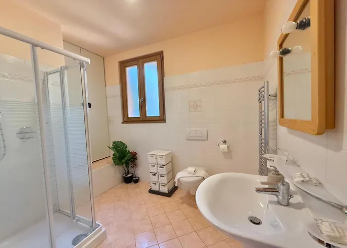 Pianello Bellavista דירה *